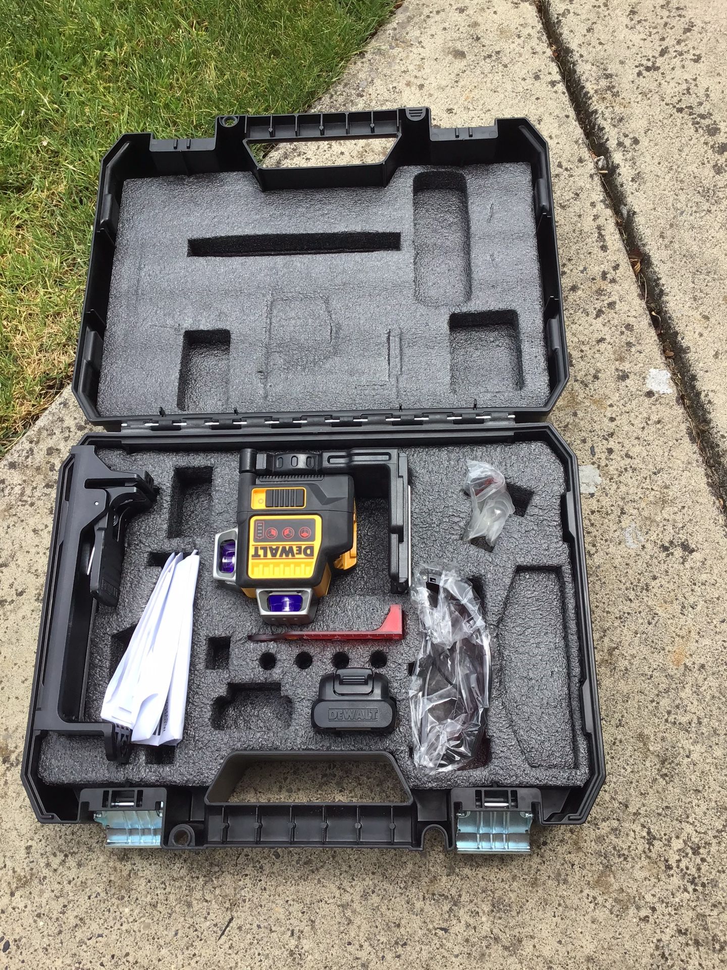 LÁSER DEWALT DW089LR 12V 3 X 360 DEGREE RED LINE LASER