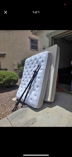 Queen mattress box spring and frame