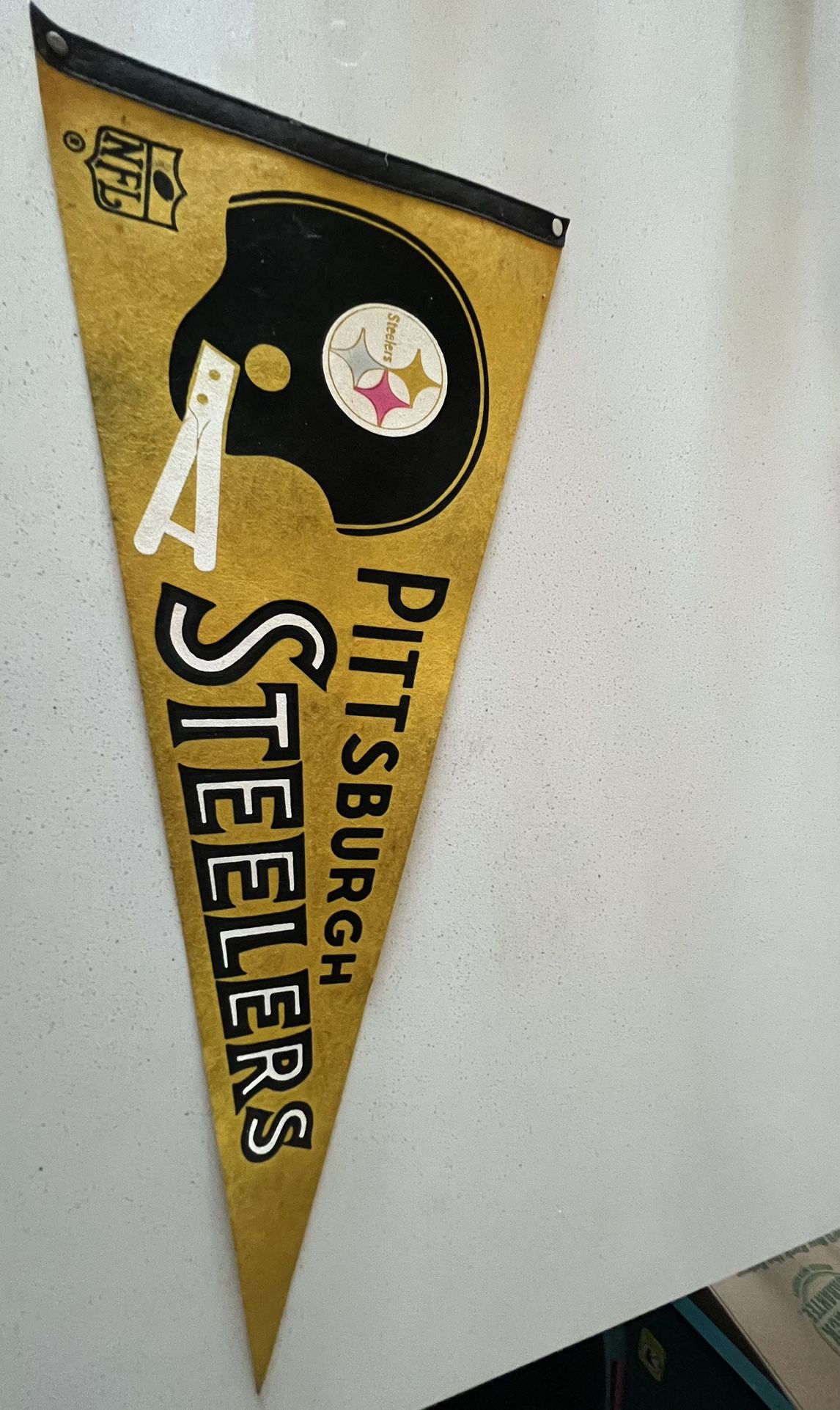 Vintage 1967 Pittsburgh Steelers Pennant