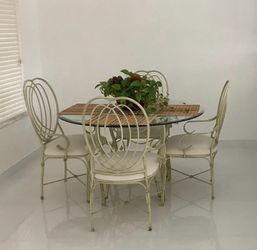Dining Set 4 Chairs Green Metal Frame Glass table