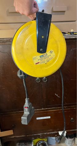 Pro Reel Professional 30 ft Retractable Power Cable