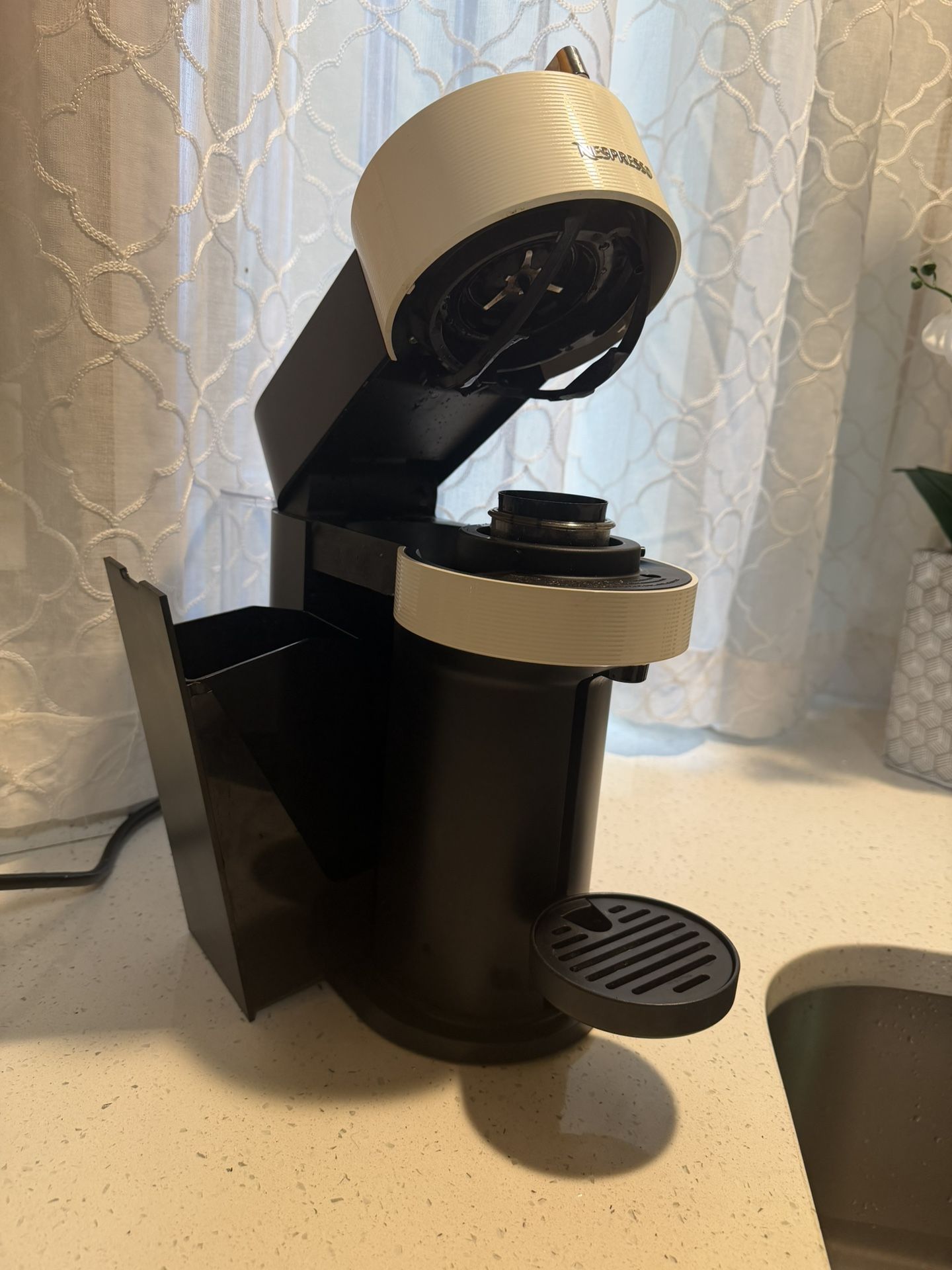 Nexpresso Coffee Machine