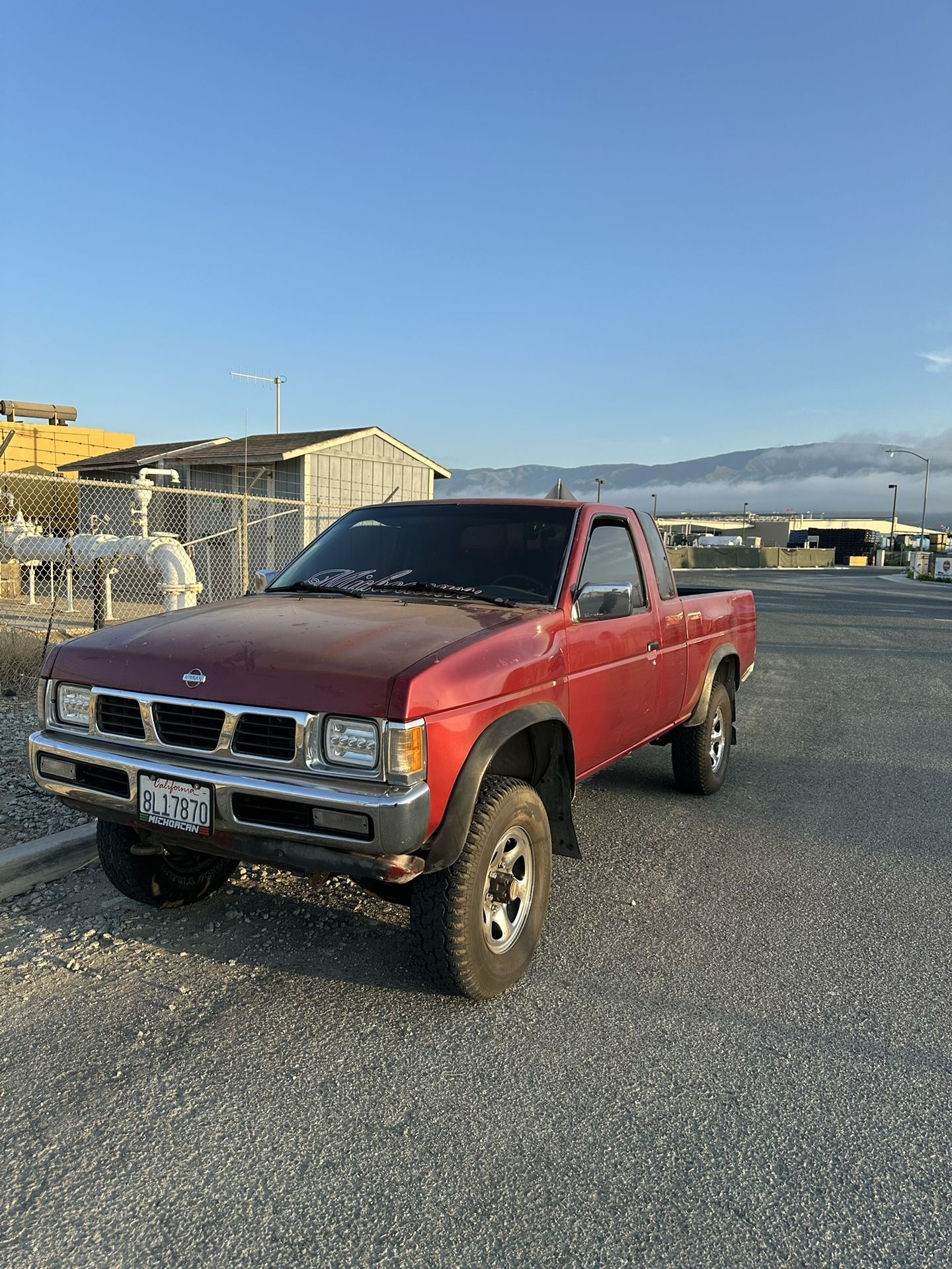 1995 Nissan Pickup