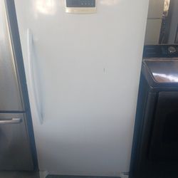 Frigidaire Stand Up Freezer