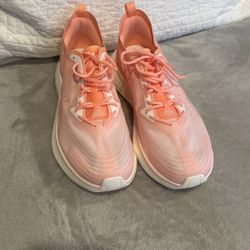 New Women’s APL Streamline Running Shoes Size 10
