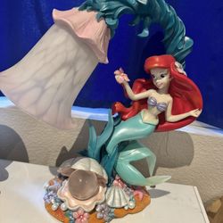 Disney Little Mermaid Lamp (vintage)