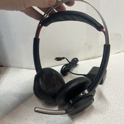 Plantronics PLT Voyager Focus  Noise Cancelling Headset with Mic, Wireless for Cellphones