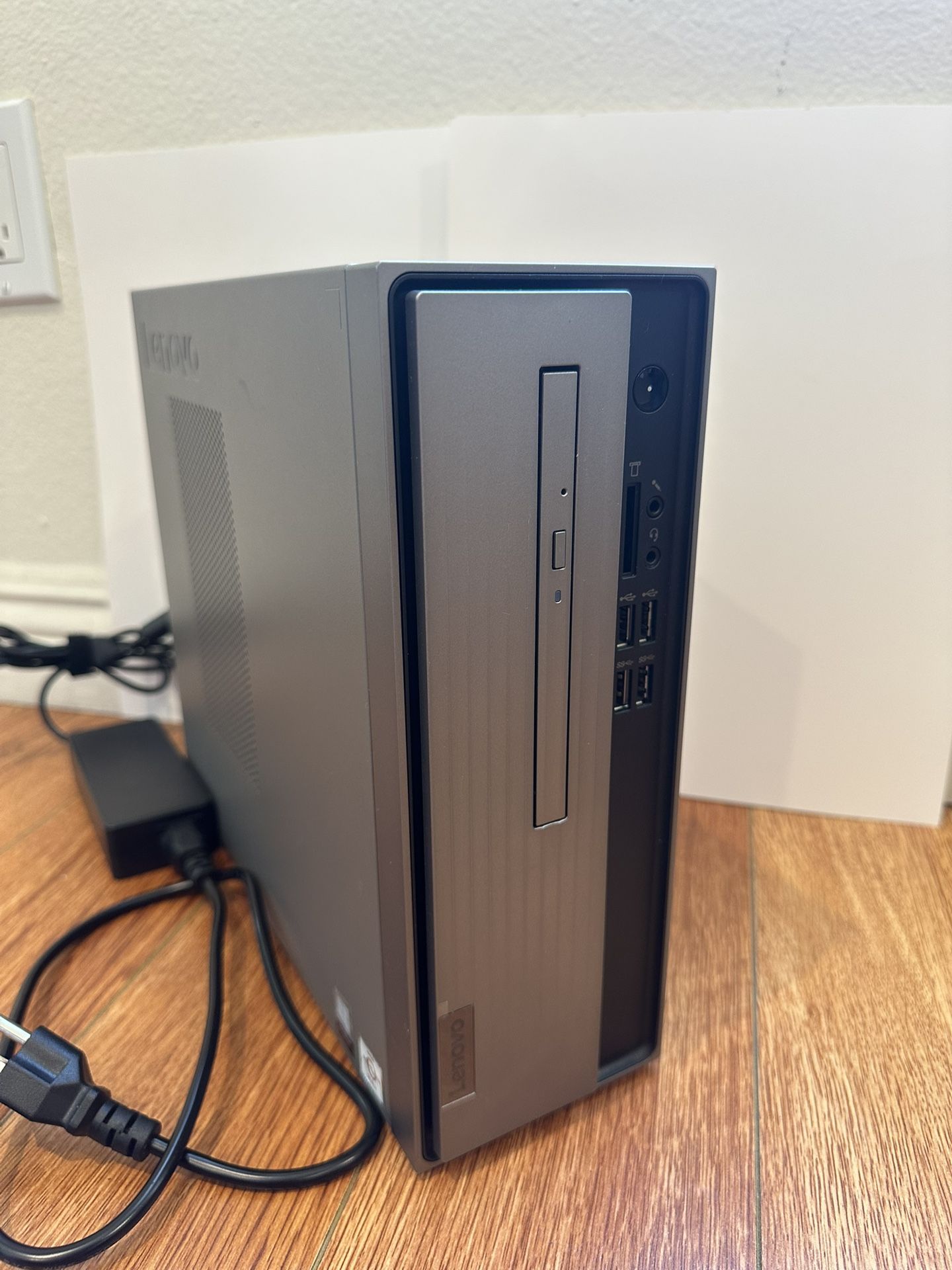Lenovo 07ADA05 IdeaCentre 3- AMD Silver (contact info removed) /8GB /128SSD+1TB HDD Win 11