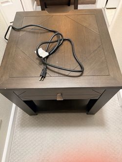 Night stand / coffee table