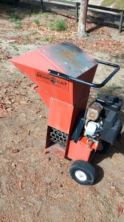 Crary Bearcat Model 70080 8HP Chipper Shredder