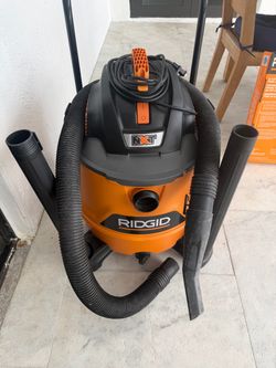 RIDGID Wet/Dry Shop Vacuum with Hose