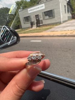 14 karat gold ring