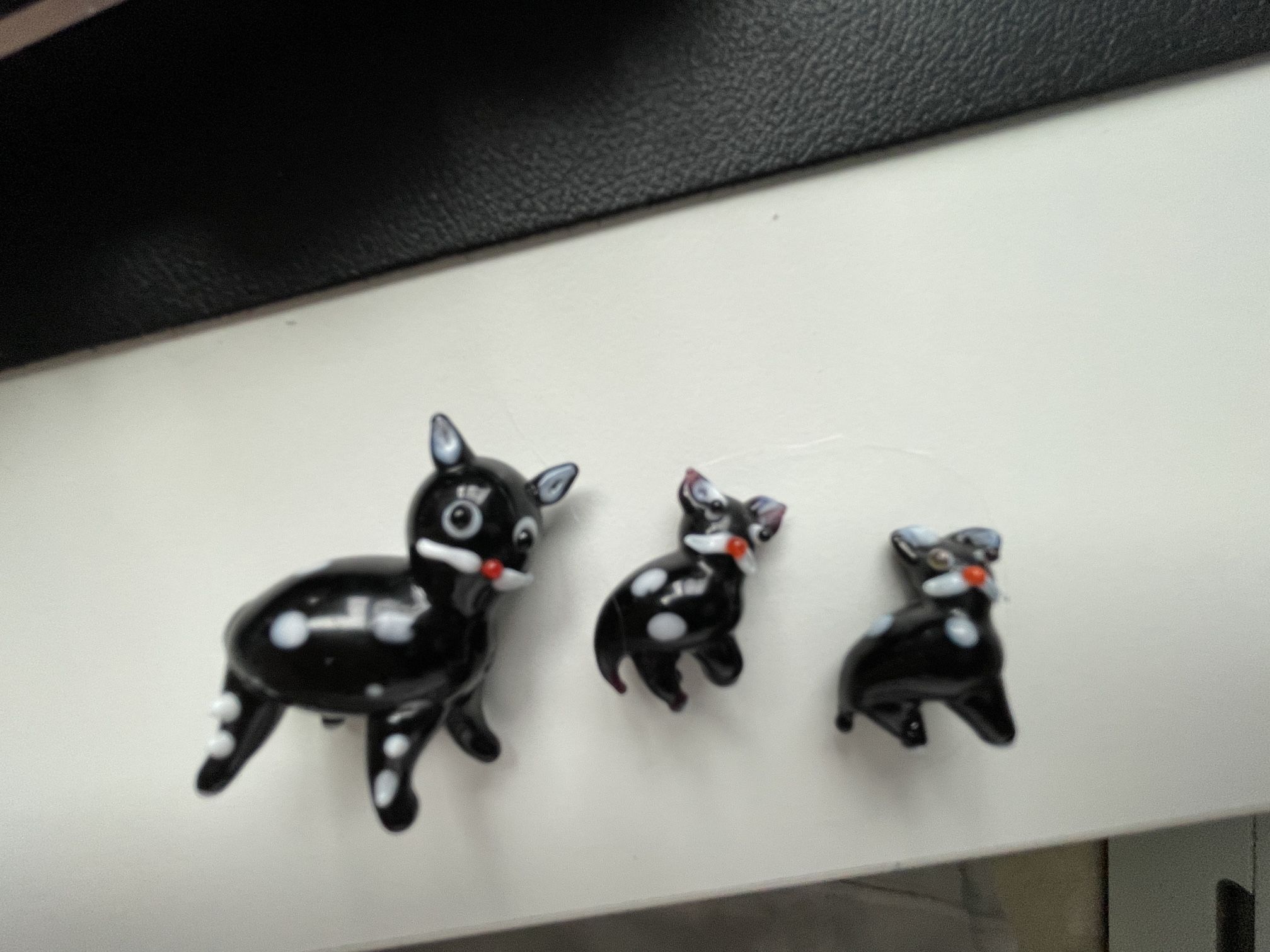Vintage miniature Glass Cat Figurines