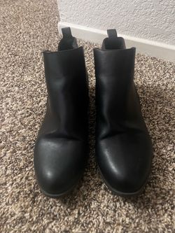 Black Leather Chelsea Ankle Boots