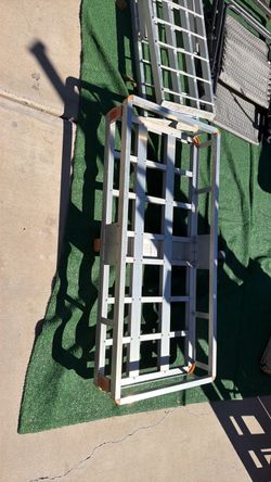 Wheel less trainer trailer cargo hauler