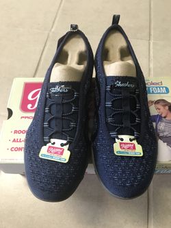 Sketchers Air-cooled Memory Form Women’s shoes size 7.5, 8.5. Navy