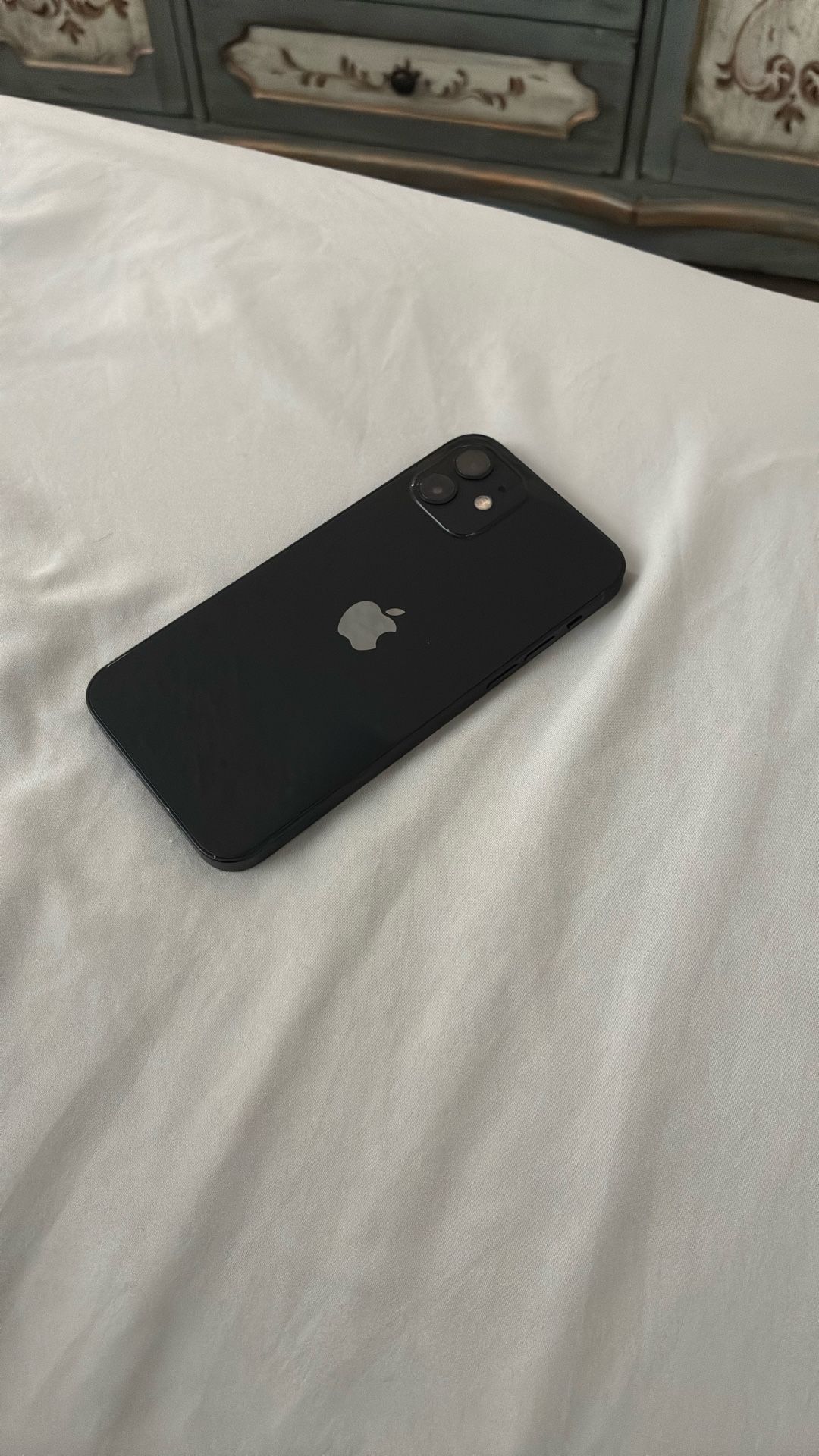 iPhone 12 64gb