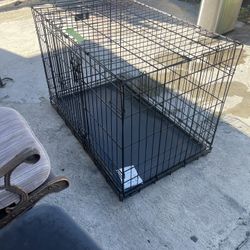 Excellent Condition, 36 Inches Pets Crate 
