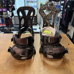 Burton cartel medium snowboard bindings certified with warranty located at Sin city snowboards