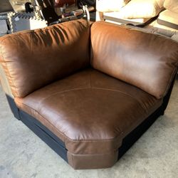 Corner Seat Kings Chair!!