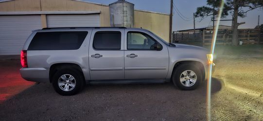 2007 Chevy suburban la vendo de emergencia