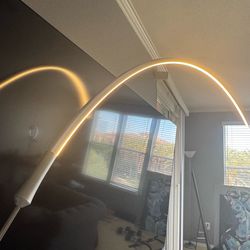 Modern LED Arc Floor Lamp – Minimalist Overhang Light