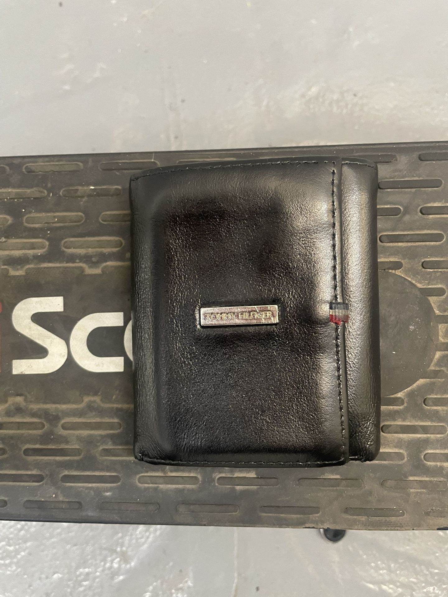 Wallet (Tommy Hilfiger)