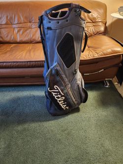 TITLEIST GOLF BAG
