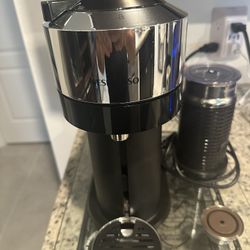 Nespresso With Frothier And Glass Pods Holder