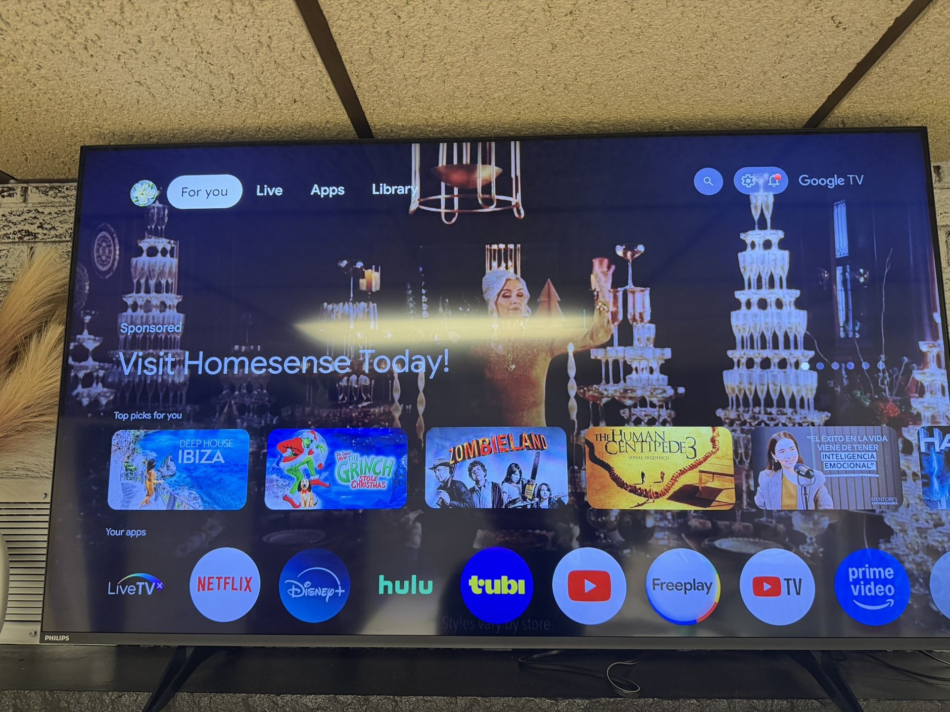 Philips 50" Class 4K Ultra HD (2160p) Google Smart LED TV (50PUL7552/F7)