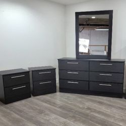 Dresser Whit Mirror And 2 Nightstands - Cómoda Con Espejo Y 2 Mesitas De Noche 