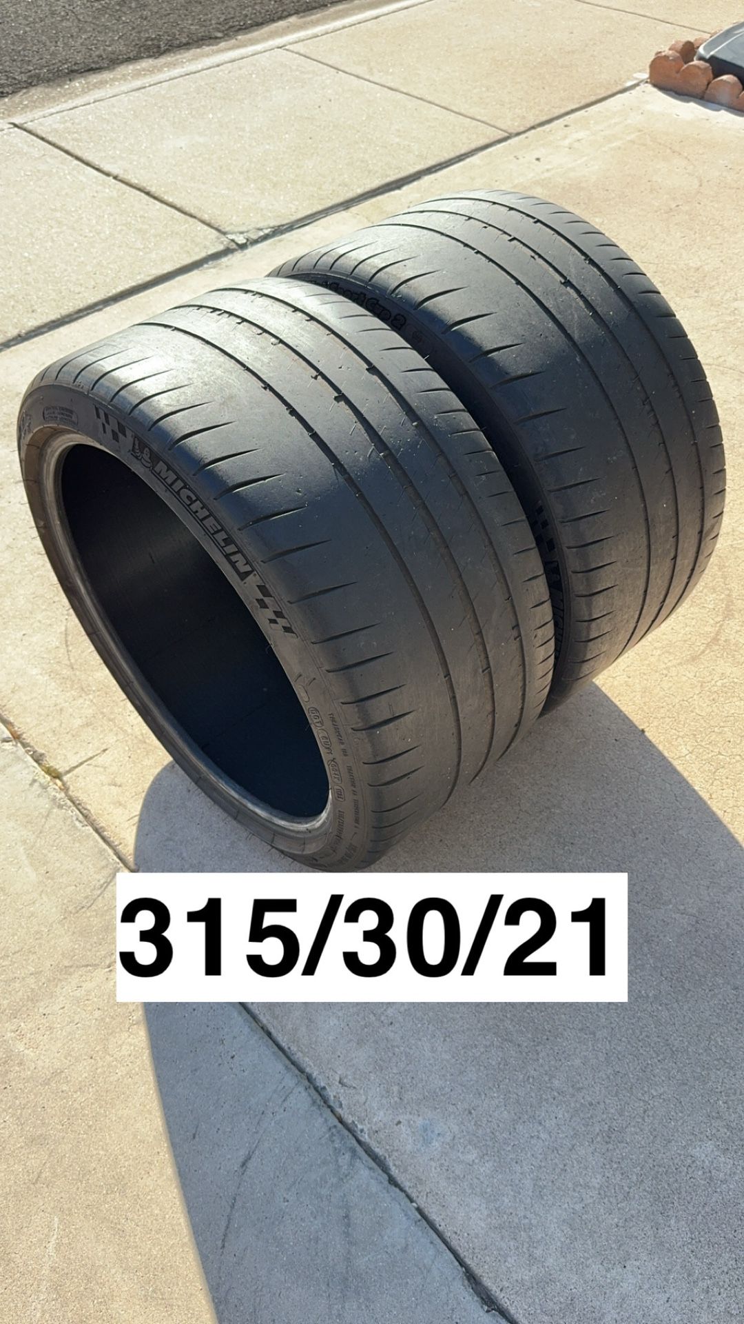 (2)315/30/21 Michelin Pilot Sport Cup 2 M01