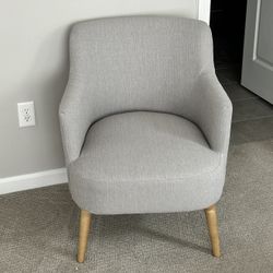 Like New accent chair, Artwork, And Lamps