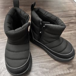 Zara Kids Snow Boots - Size 9