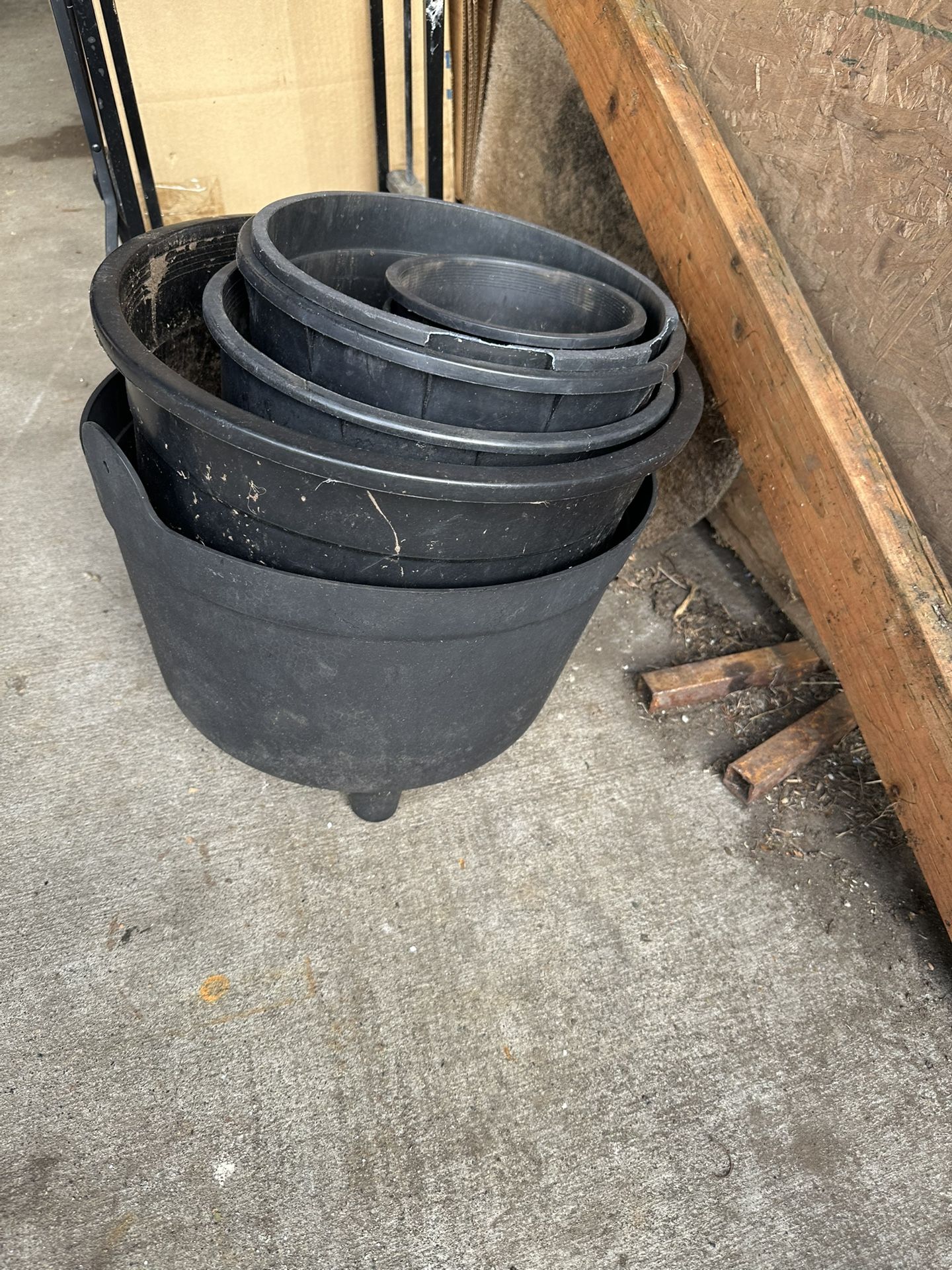 Free Plant Pots