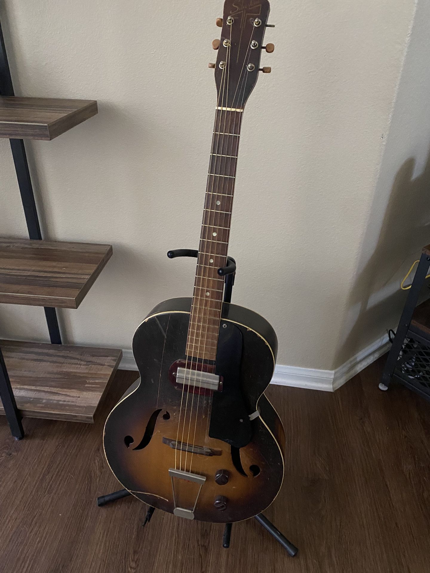 Silvertone Archtop