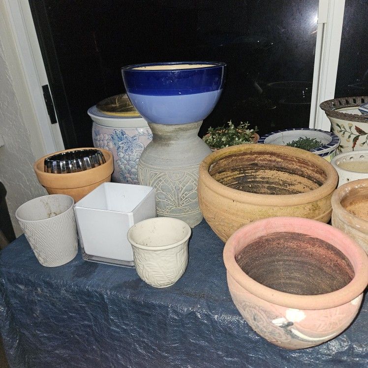 Large Selection Of Plant Pots Clay Ceramic And Plastic From $2 And Up