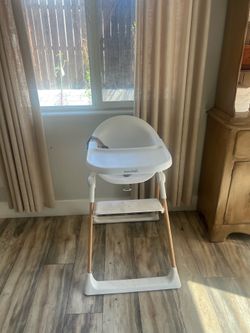 Munchkin high chair