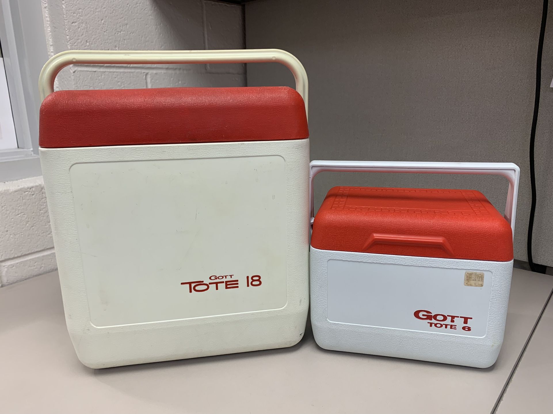 Gott 18 & Gott 6 Cooler Tote
