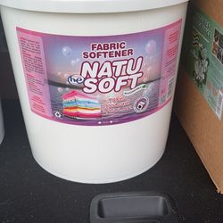 Detergente Suvizador de Ropa y Desengrasante