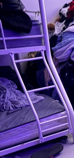 Triple bunk bed