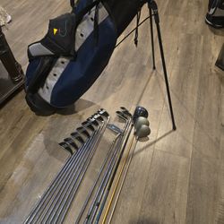 COMPLETE GOLF CLUBS SET WITH STANDBAG (13 CLUBS SET)