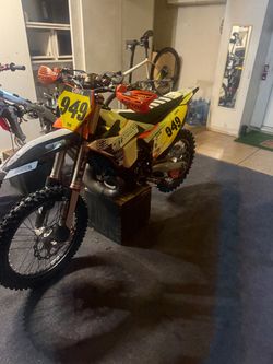 2025 KTM 250 XC