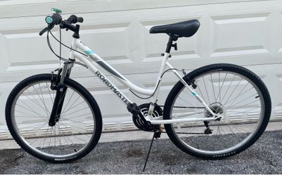Roadmaster 26in ladies Bicycle