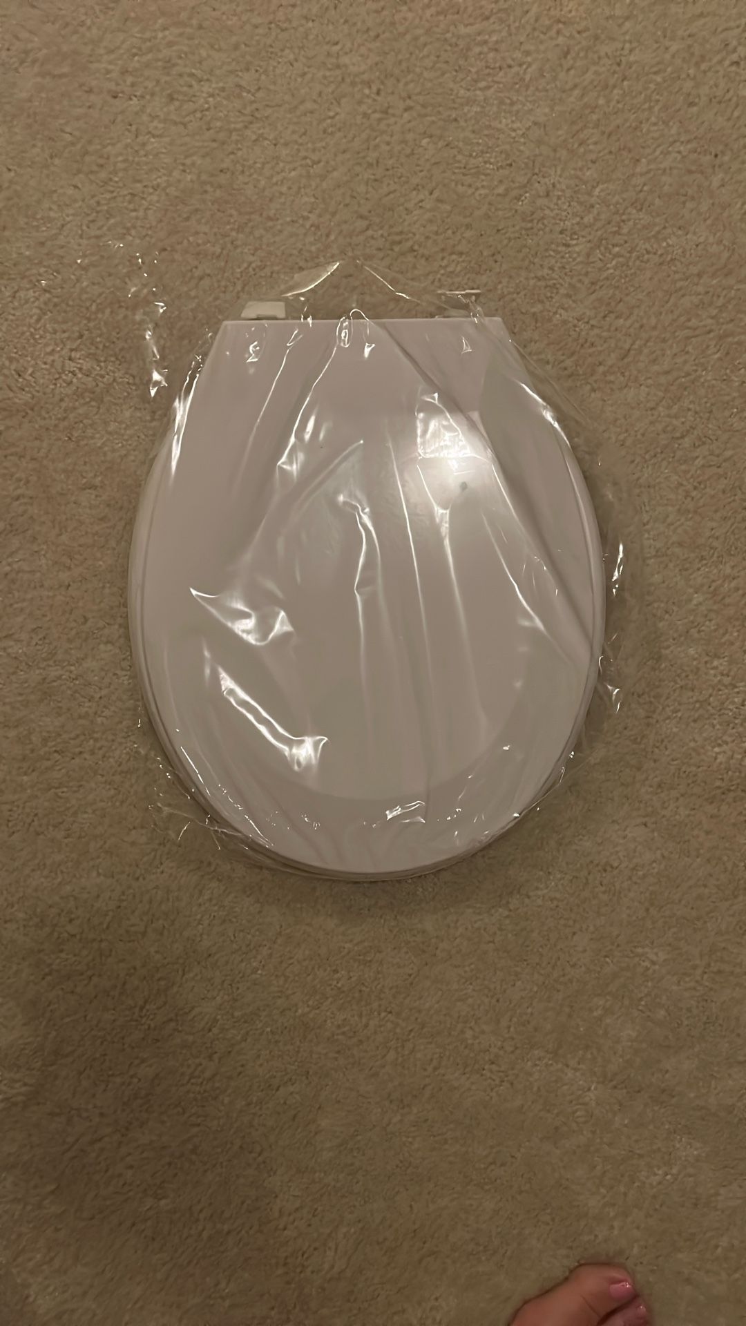 New Round Toilet Seat