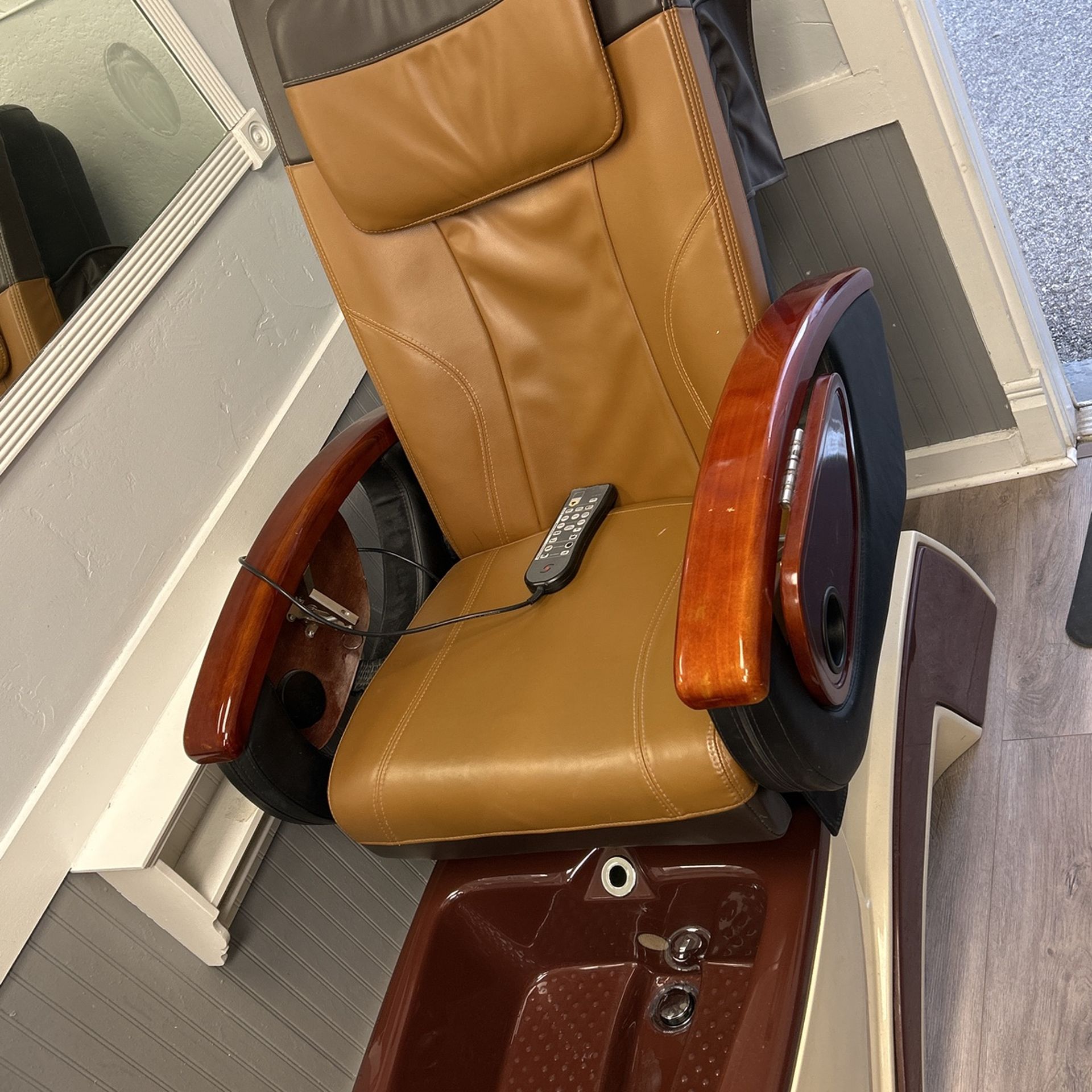Used pedicure chair with foot bath and massaging back rest