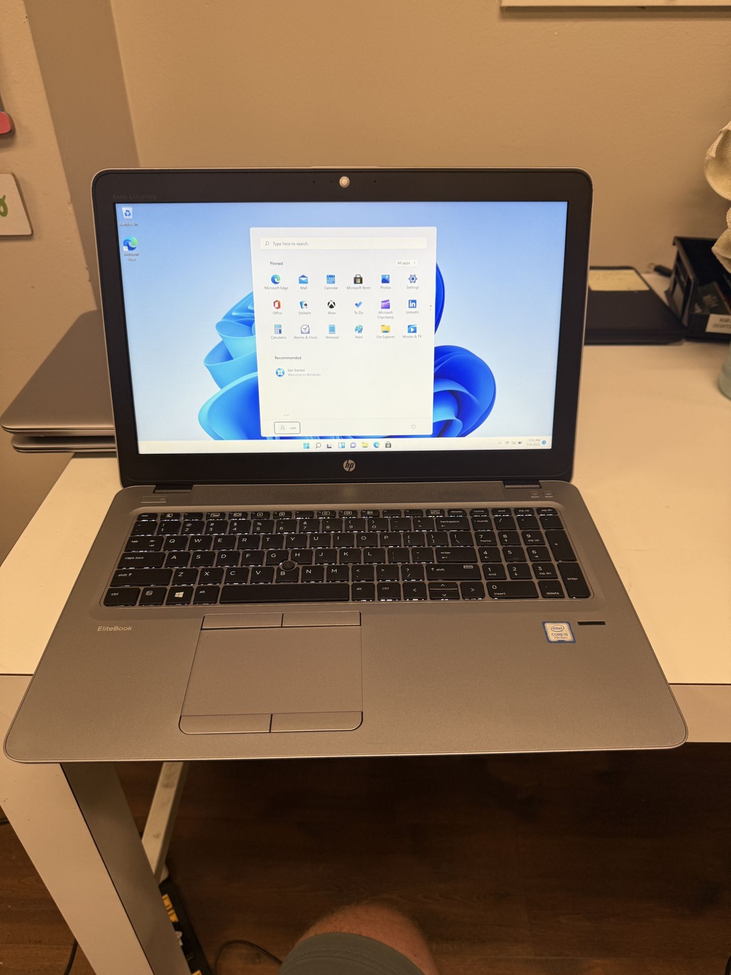 HP 15” EliteBook 850 G4 Laptop 2.71ghz Core i5-7200U 8gb RAM 256gb SSD Windows 11 Pro 
