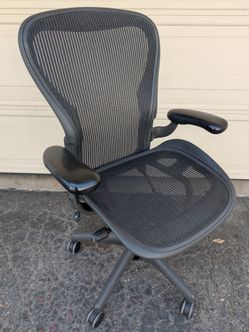Herman Miller Aeron Size C Ergonomic Office Desk Chair