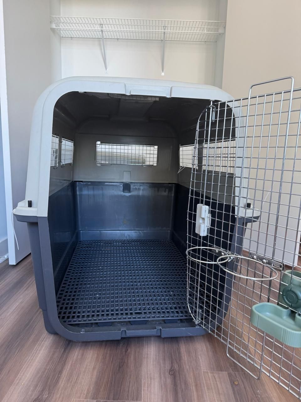 Dog Travel Creat