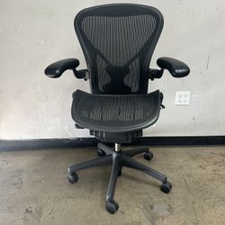 Aeron Herman Miller Chair Size B